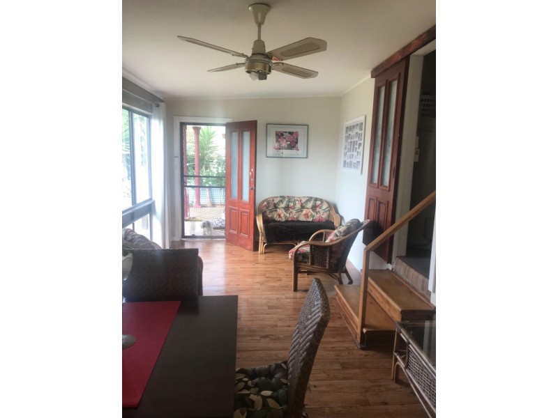 11 Keast Street, Parkes NSW 2870