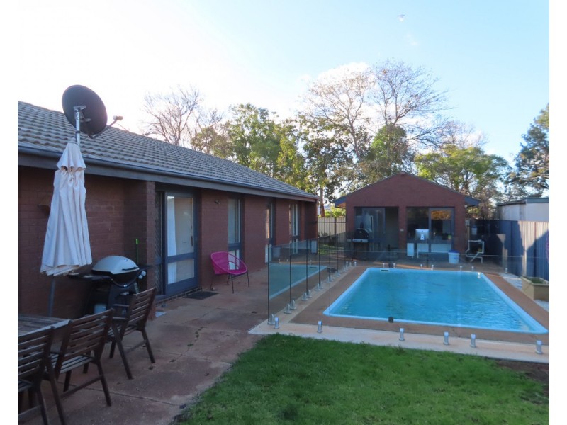 22 Turner Street, Condobolin NSW 2877