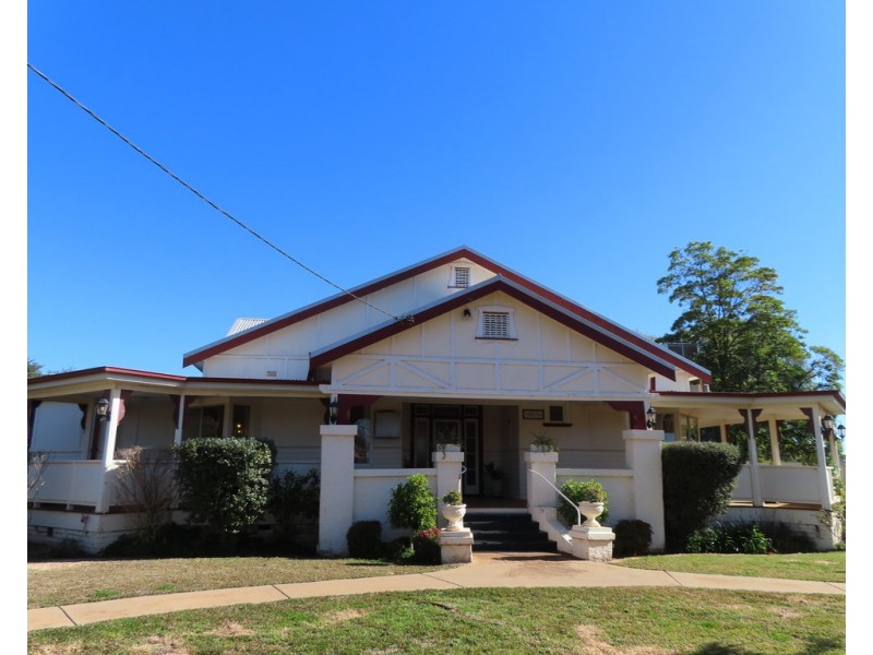 18 Innes Street, Condobolin NSW 2877