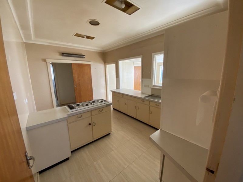 12 Moon Crescent, Parkes NSW 2870