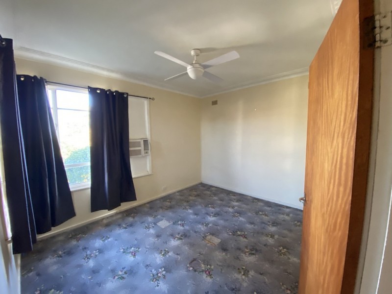 12 Moon Crescent, Parkes NSW 2870