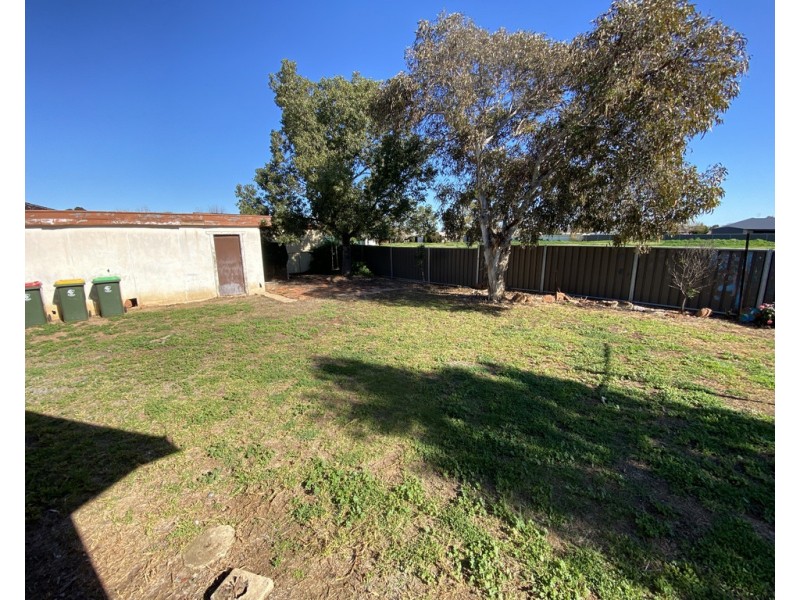 12 Palmer Crescent, Forbes NSW 2871