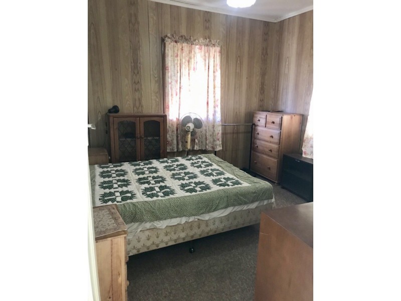 11 Woodward Street, Parkes NSW 2870