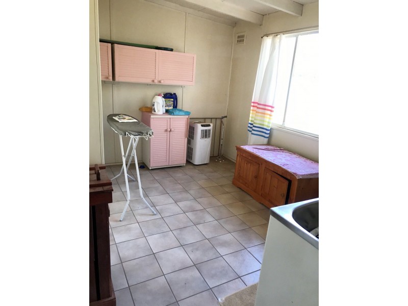 11 Woodward Street, Parkes NSW 2870