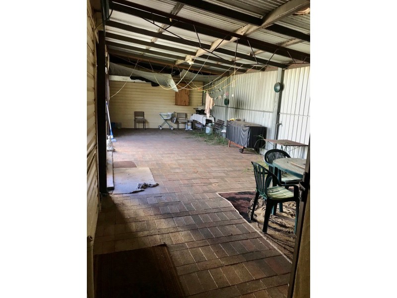11 Woodward Street, Parkes NSW 2870