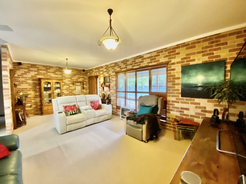 2/122 York Street, Forbes NSW 2871