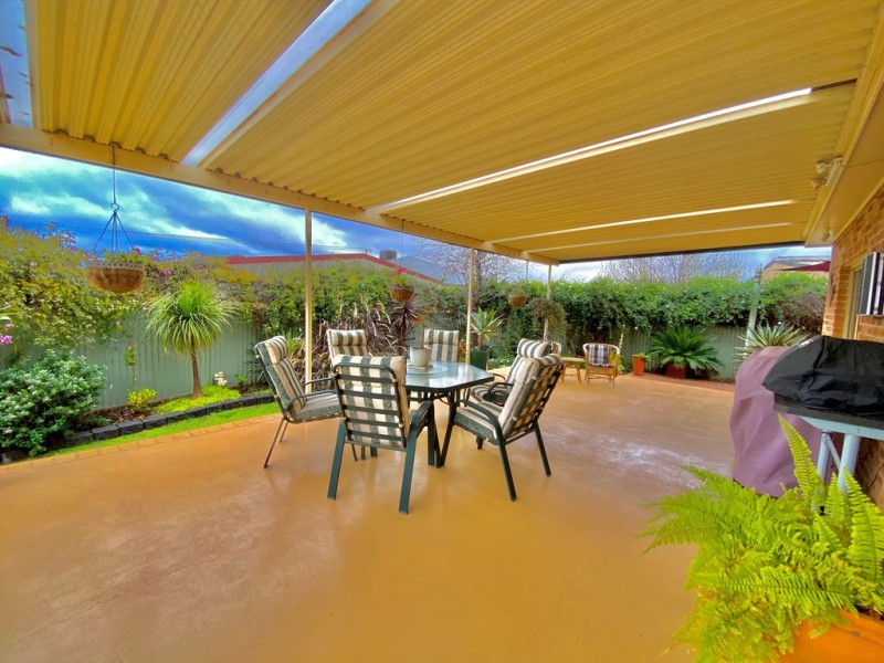 2/122 York Street, Forbes NSW 2871