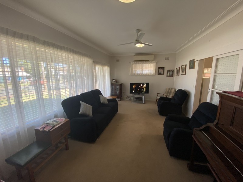 9 Miller Street, Condobolin NSW 2877