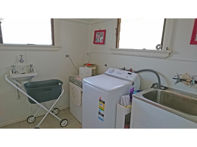 90 Forbes Street, Trundle NSW 2875