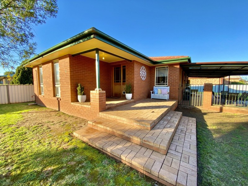 86 Wambat Street, Forbes NSW 2871