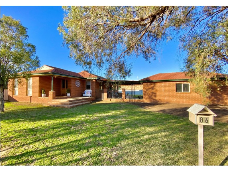 86 Wambat Street, Forbes NSW 2871