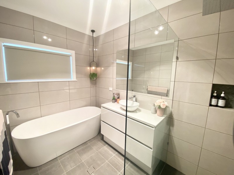 13 Holloway Street, Forbes NSW 2871