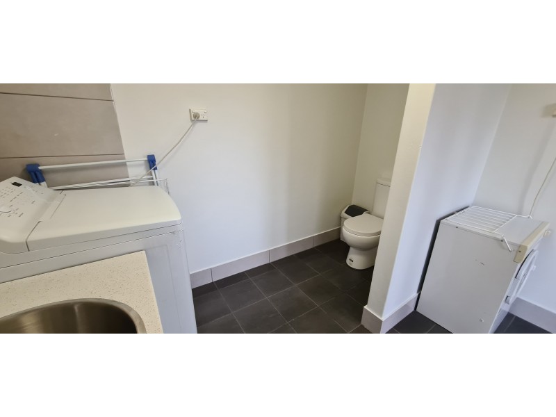 13 Holloway Street, Forbes NSW 2871