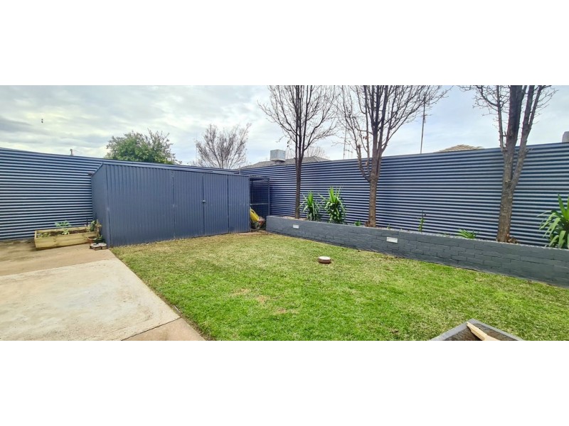 13 Holloway Street, Forbes NSW 2871