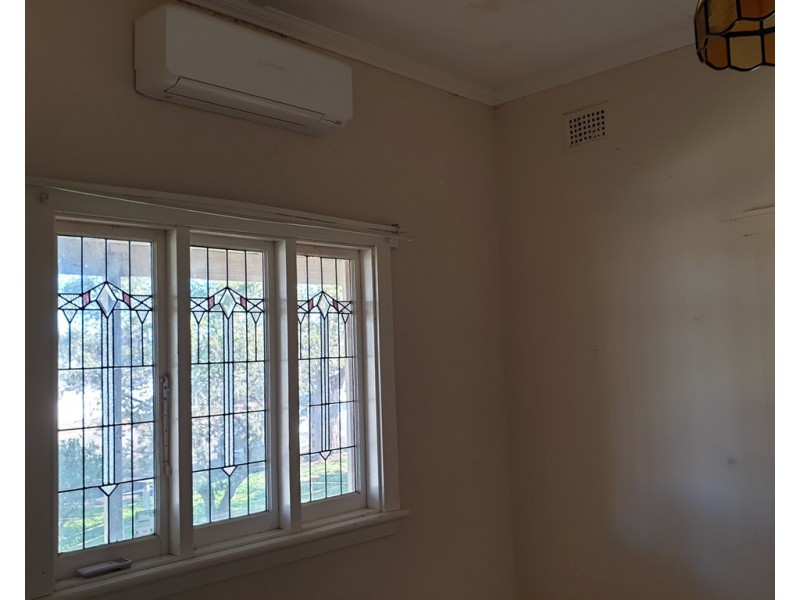 51 Albert Street, Parkes NSW 2870