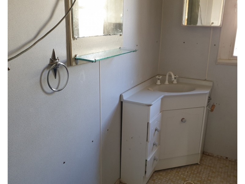 51 Albert Street, Parkes NSW 2870