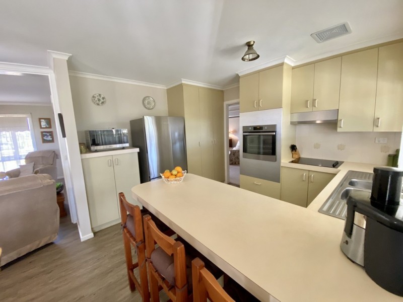 223 River Road, Forbes NSW 2871