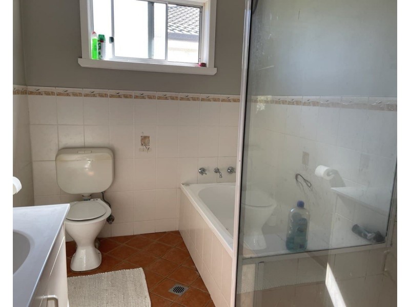 5 Hodges Street, Parkes NSW 2870