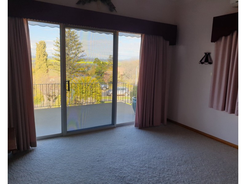 22 Mengarvie Road, Parkes NSW 2870