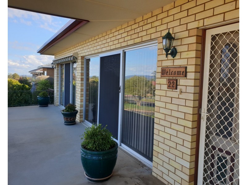22 Mengarvie Road, Parkes NSW 2870