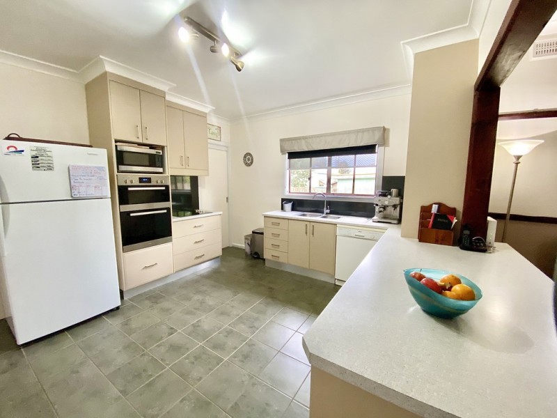 1 Black Street, Forbes NSW 2871