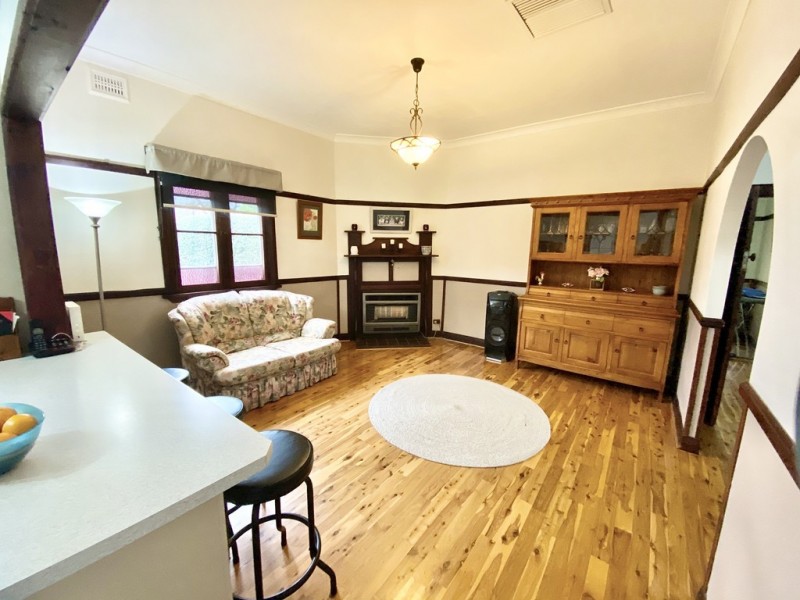 1 Black Street, Forbes NSW 2871