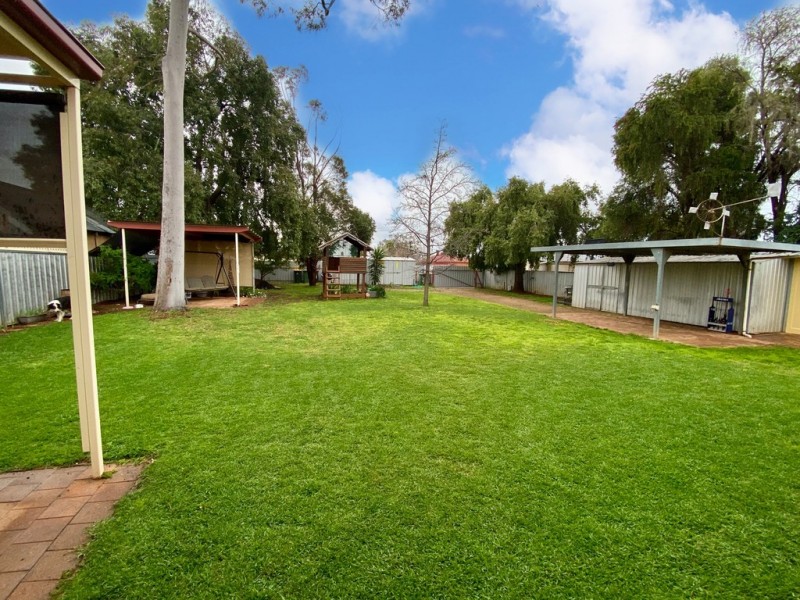 1 Black Street, Forbes NSW 2871
