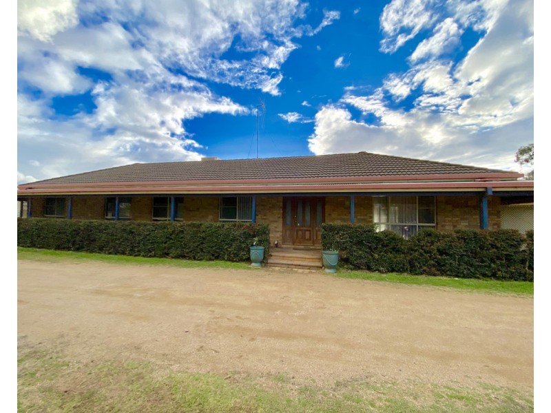 228 Nash Street, Parkes NSW 2870