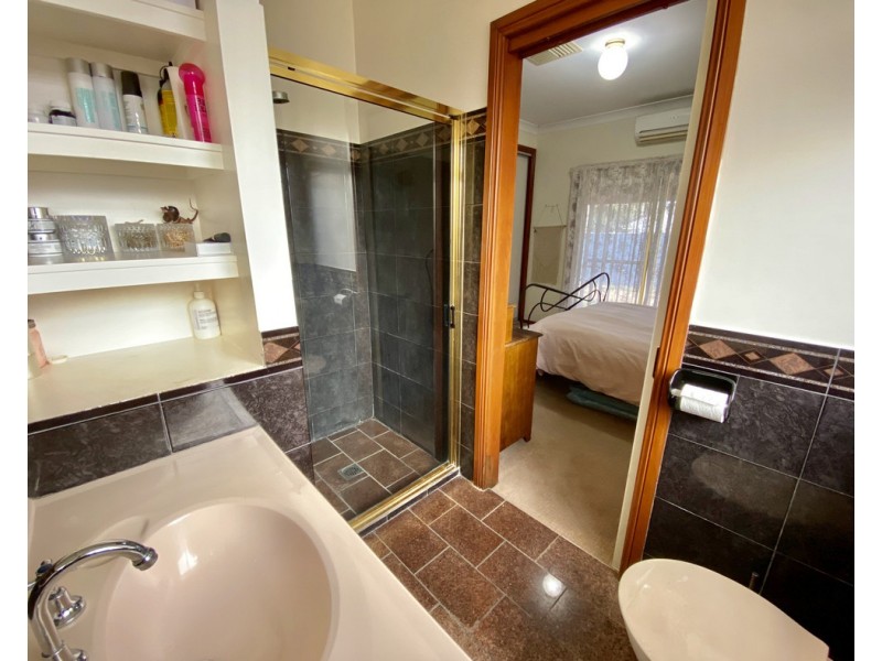 228 Nash Street, Parkes NSW 2870