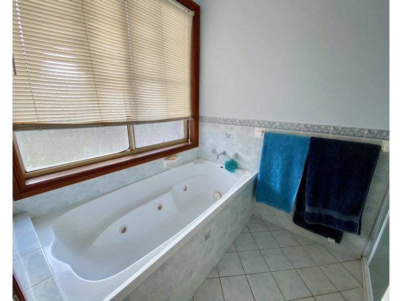 228 Nash Street, Parkes NSW 2870