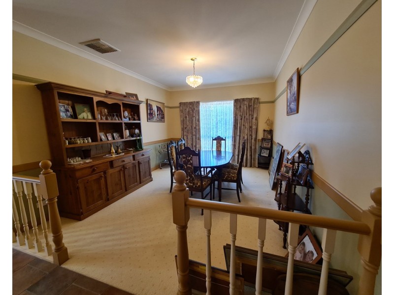 18 Lawson Street, Parkes NSW 2870