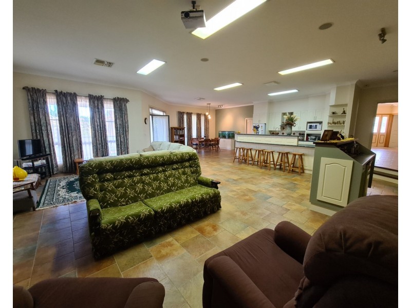 18 Lawson Street, Parkes NSW 2870