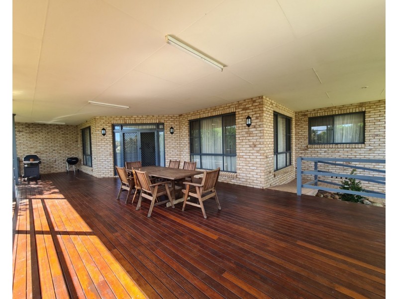 18 Lawson Street, Parkes NSW 2870