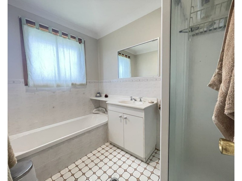 15 Flinders Street, Parkes NSW 2870