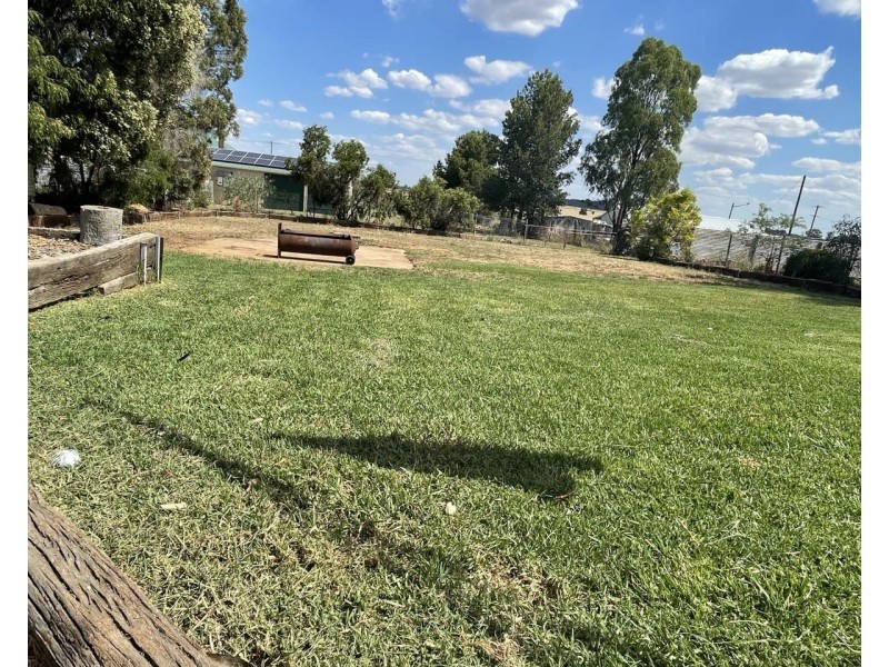 72 Lachlan Street, Bogan Gate NSW 2876