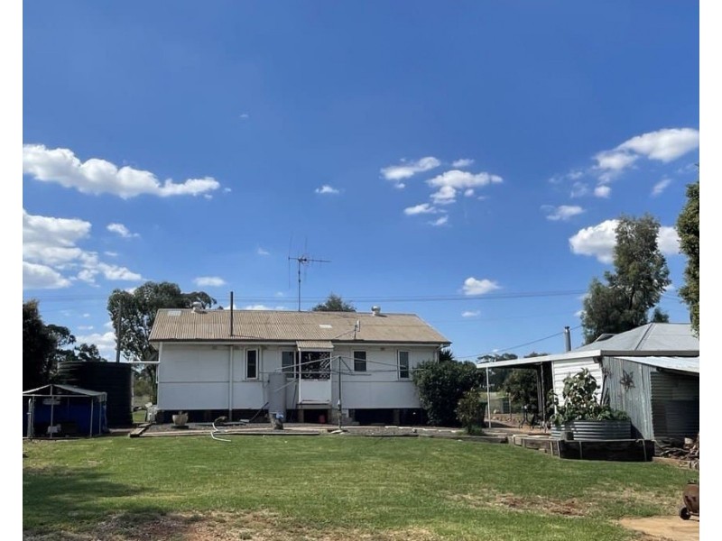 72 Lachlan Street, Bogan Gate NSW 2876