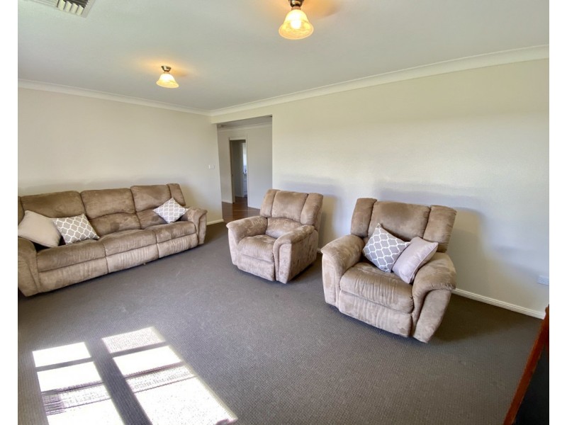 5 Dunstan Close, Forbes NSW 2871