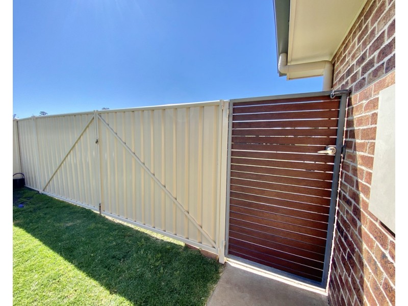 5 Dunstan Close, Forbes NSW 2871