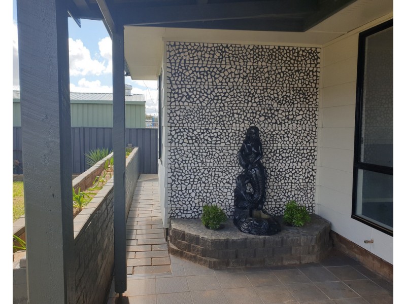 31 Westcott Crescent, Parkes NSW 2870