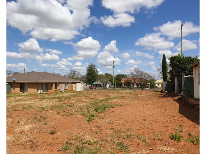 53 High Street, Parkes NSW 2870