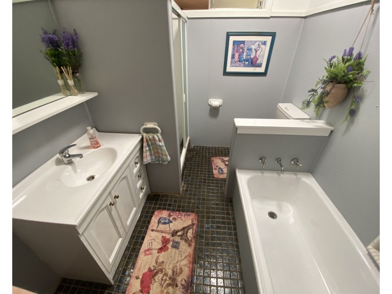 13 Crouch Street, Condobolin NSW 2877