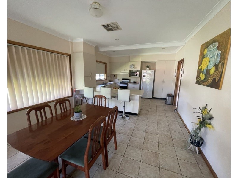 15 Gallop Avenue, Parkes NSW 2870