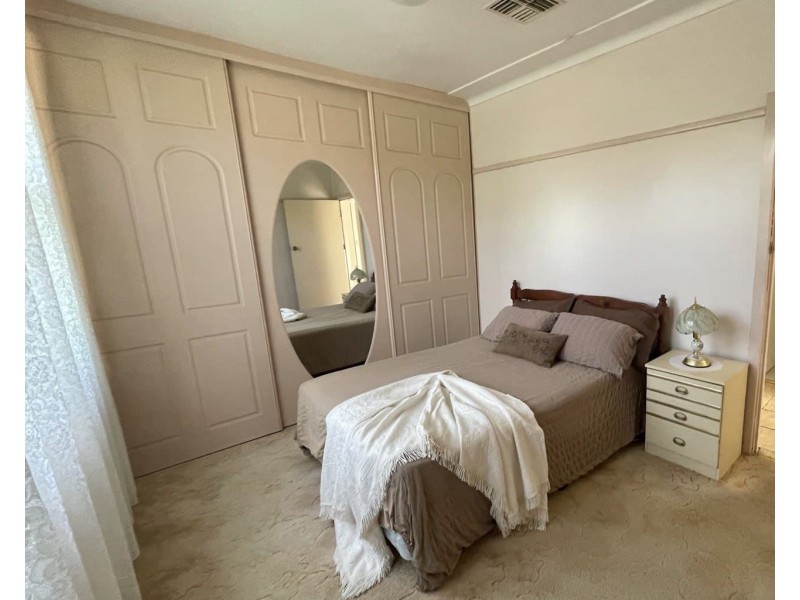 15 Gallop Avenue, Parkes NSW 2870