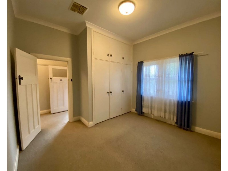 10 Coleman Road, Parkes NSW 2870