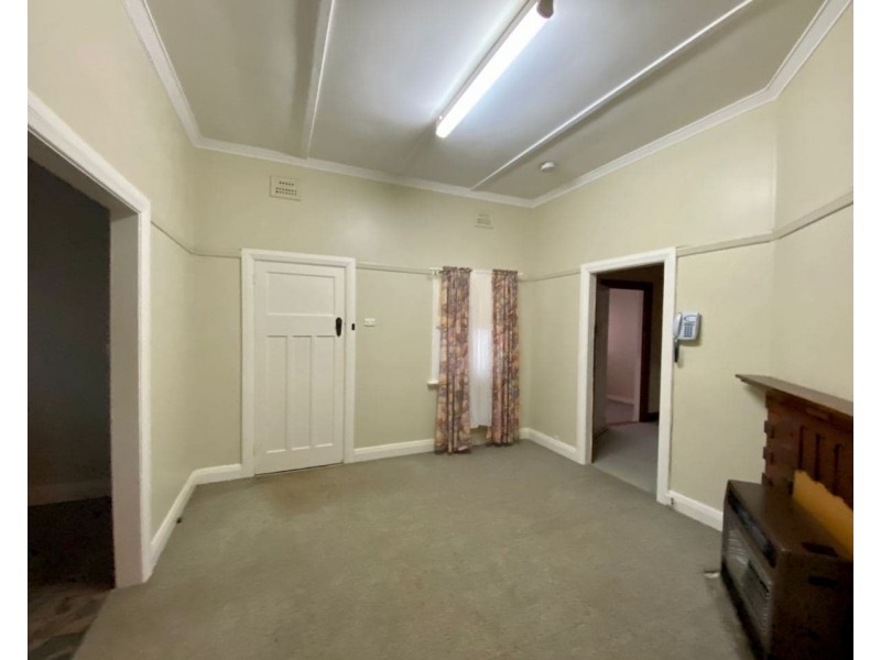 10 Coleman Road, Parkes NSW 2870