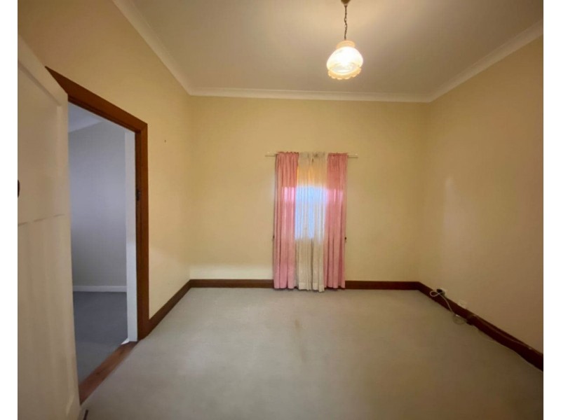10 Coleman Road, Parkes NSW 2870