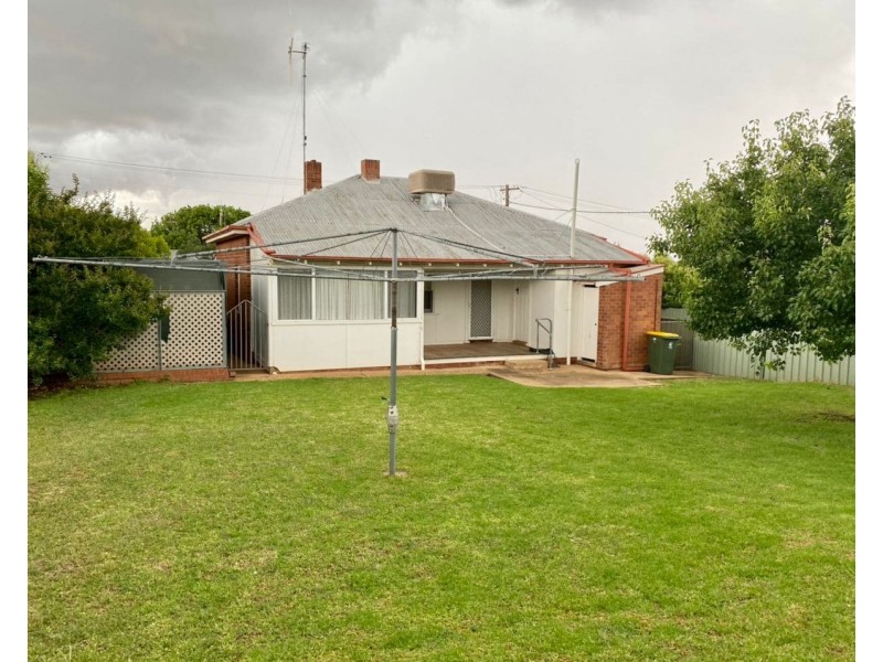 10 Coleman Road, Parkes NSW 2870