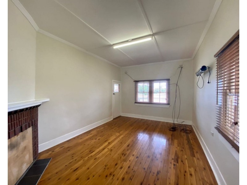 1 Sydney Street, Parkes NSW 2870