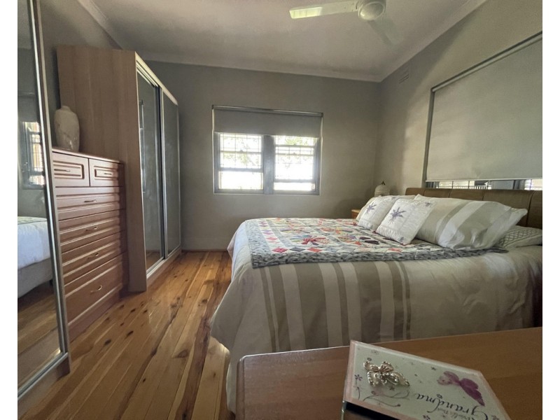 41 Boori Street, Peak Hill NSW 2869