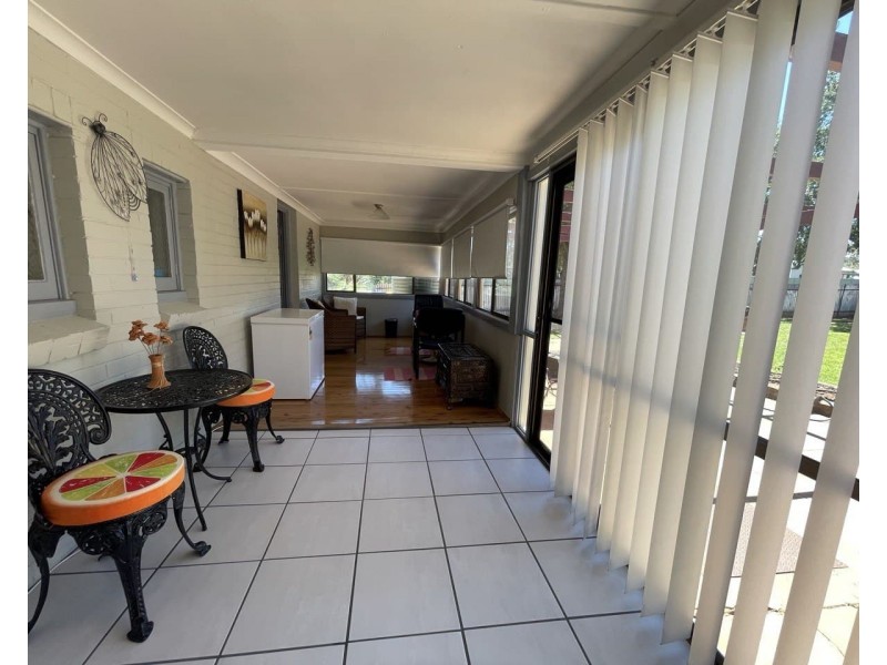 41 Boori Street, Peak Hill NSW 2869